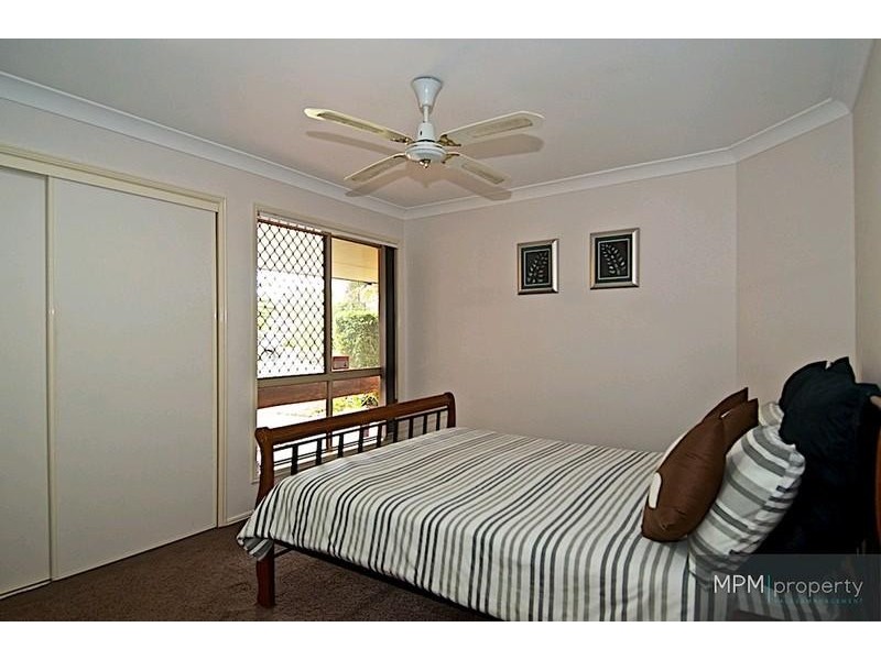 7 Kirdford Ct, Arundel QLD 4214