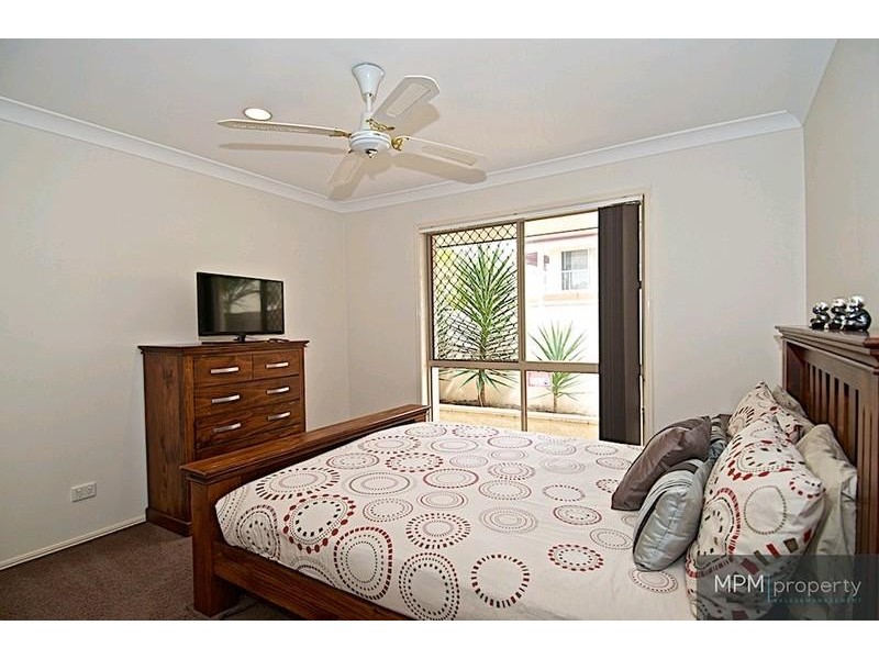 7 Kirdford Ct, Arundel QLD 4214