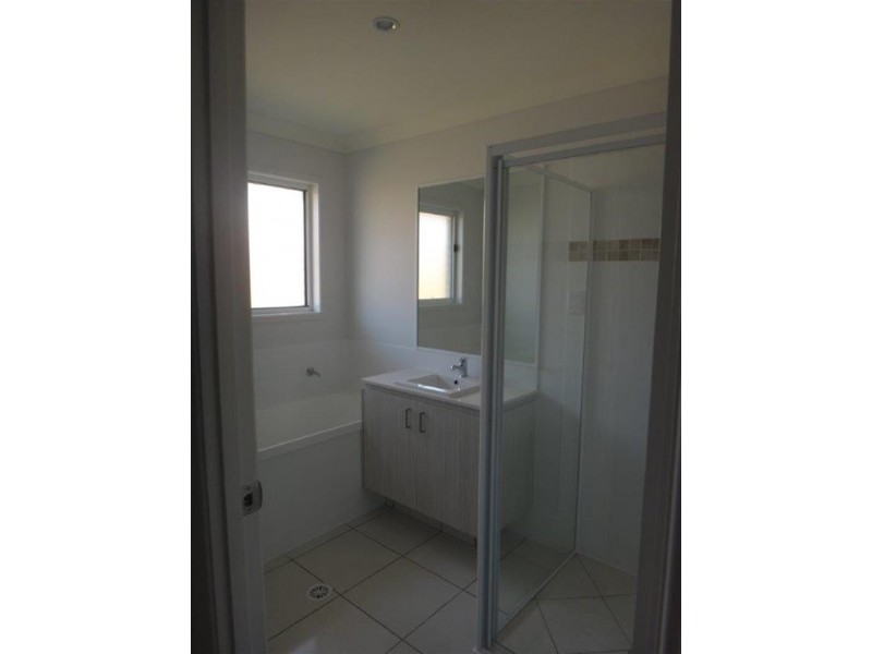 20 Hasemann Cres, Upper Coomera QLD 4209