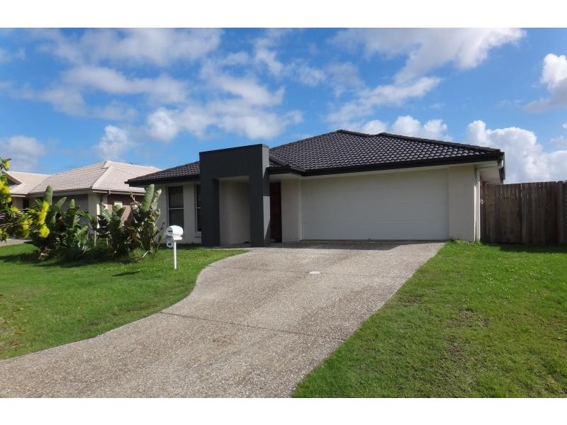 23 Oakvale Ave, Holmview QLD 4207