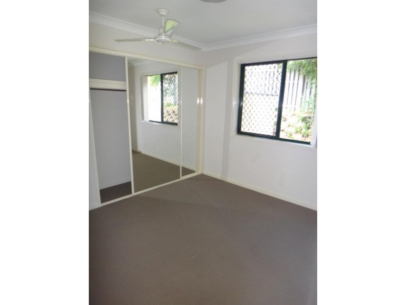 31 Daintree Dr, Parkwood QLD 4214