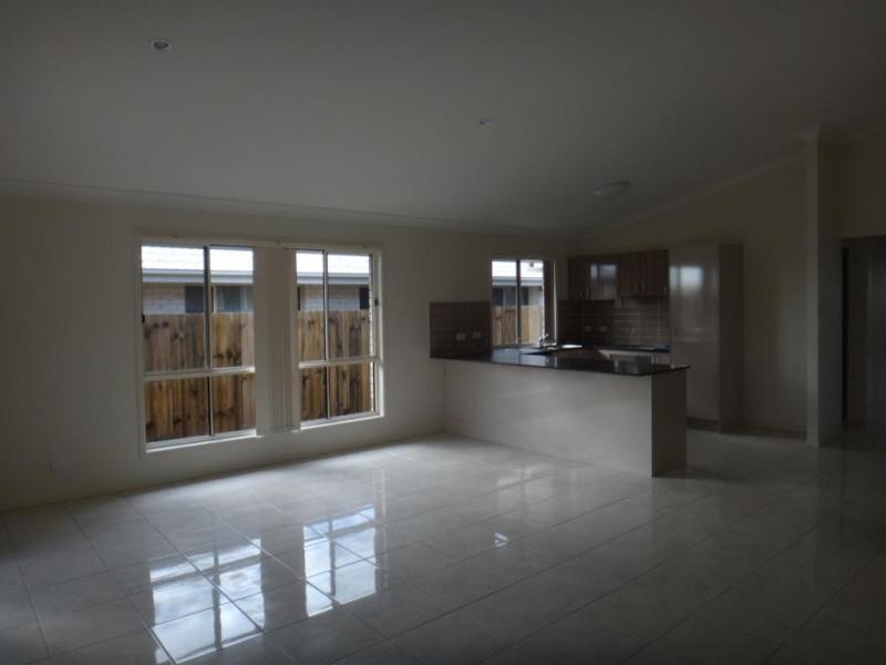 6 Hasemann Cres, Upper Coomera QLD 4209