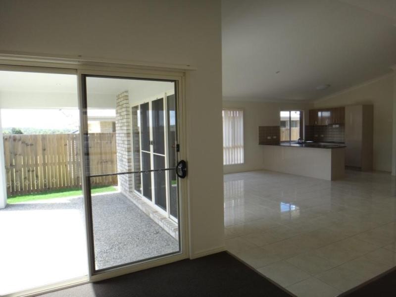 6 Hasemann Cres, Upper Coomera QLD 4209