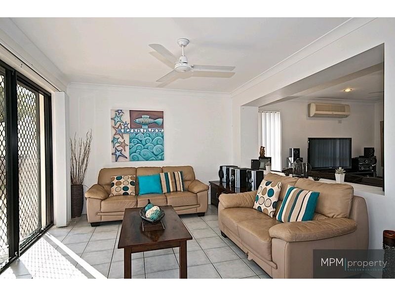 76 Christina Ryan Way, Arundel QLD 4214