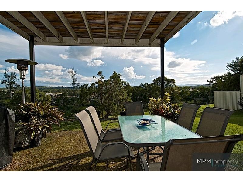 76 Christina Ryan Way, Arundel QLD 4214