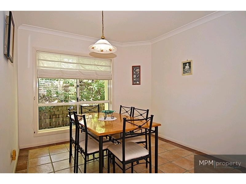 12 Pearson Cl, Arundel QLD 4214