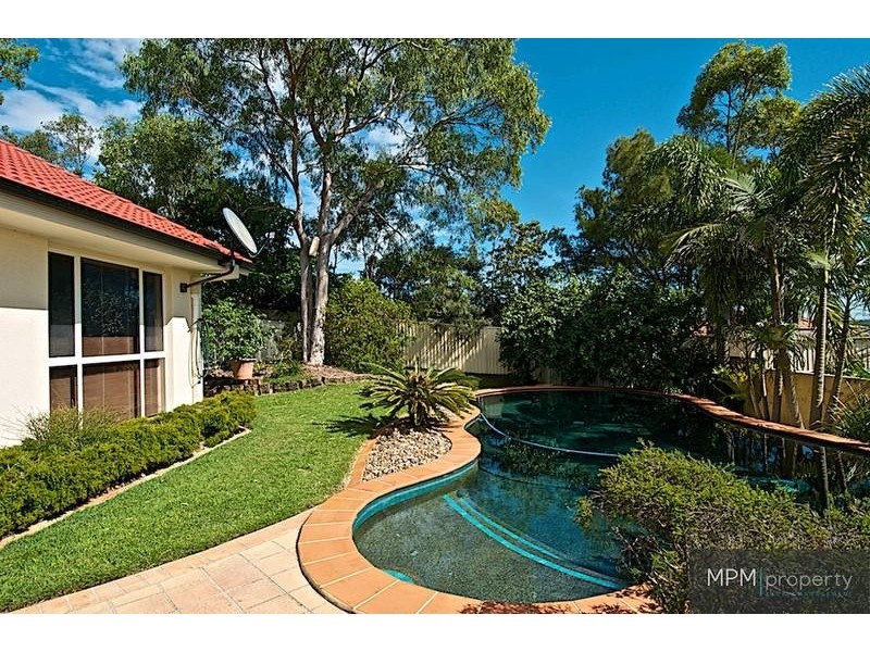 12 Pearson Cl, Arundel QLD 4214