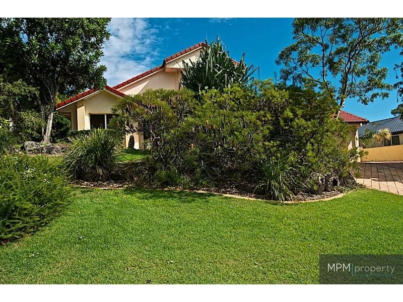 12 Pearson Cl, Arundel QLD 4214