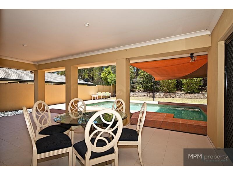 87 Arun Dr, Arundel QLD 4214