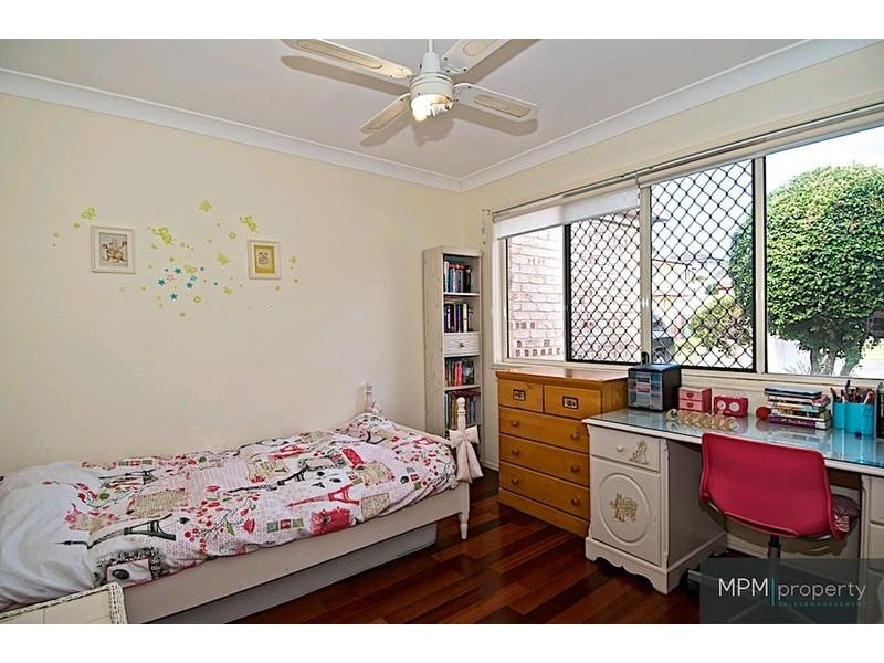 19 Tiger Dr, Arundel QLD 4214