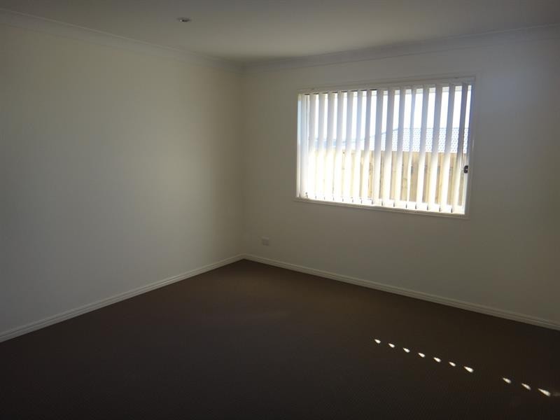 54 Damian Leeding  Way, Upper Coomera QLD 4209