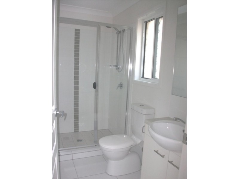 6 Pyrite  St, Pimpama QLD 4209