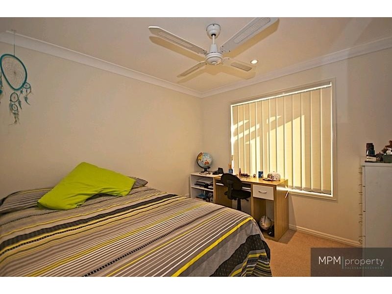 70 Tee Trees Bvd, Arundel QLD 4214
