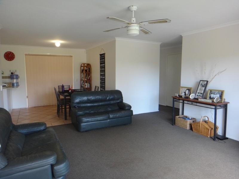 1/27 Hollywood Dr, Oxenford QLD 4210