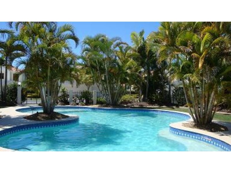 8872 Magnolia  Dr, Hope Island QLD 4212