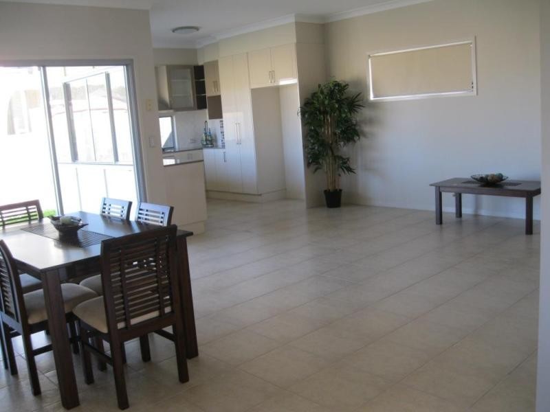 1/11 Clark St, Biggera Waters QLD 4216