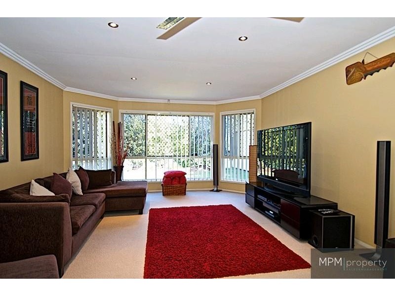 81 Daintree Dr, Parkwood QLD 4214