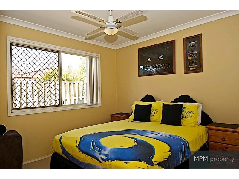 81 Daintree Dr, Parkwood QLD 4214