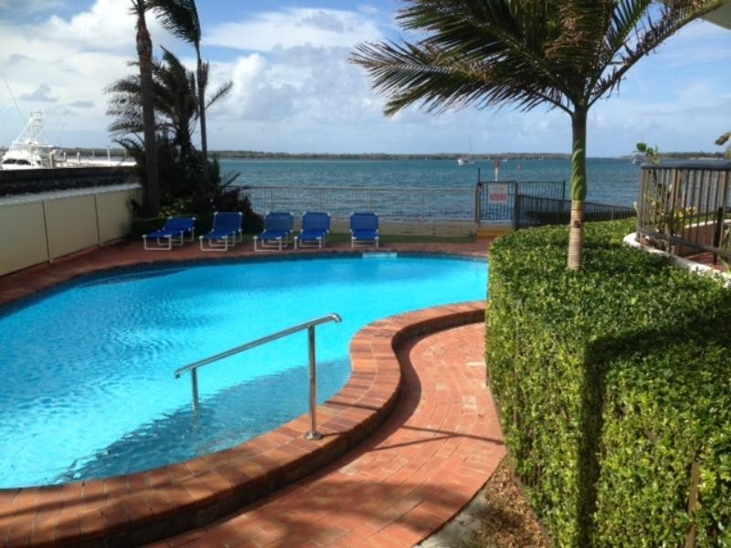 14/9 Bayview St, Runaway Bay QLD 4216