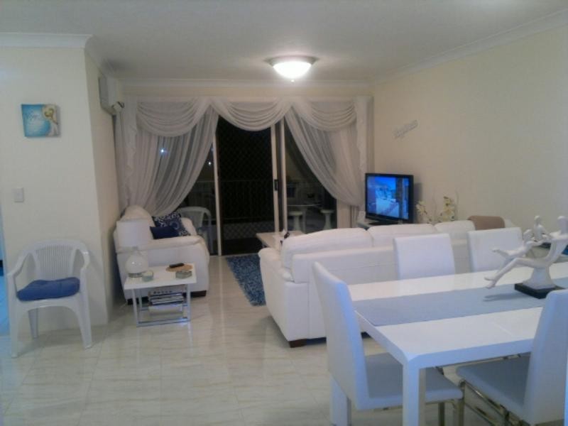 14/9 Bayview St, Runaway Bay QLD 4216