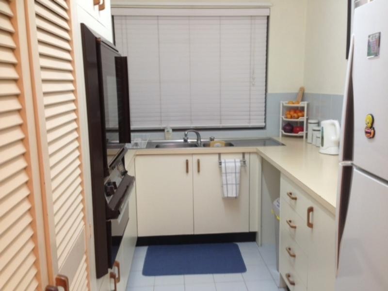 14/9 Bayview St, Runaway Bay QLD 4216