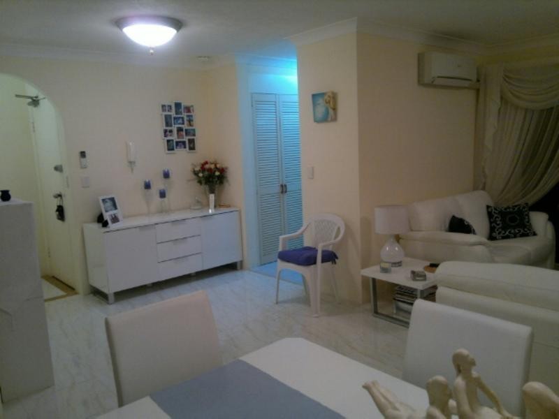 14/9 Bayview St, Runaway Bay QLD 4216