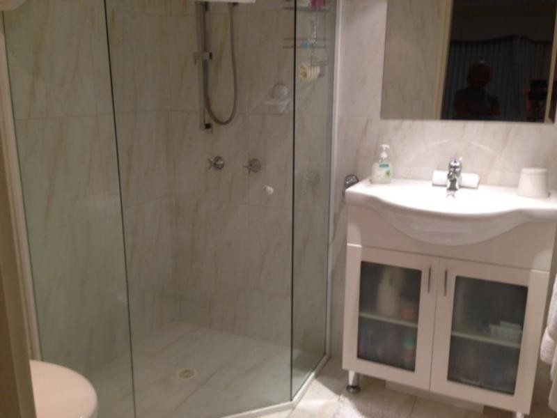 14/9 Bayview St, Runaway Bay QLD 4216