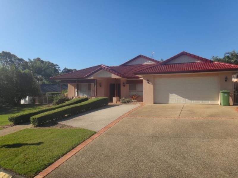 5  Waterwood  Ct, Arundel QLD 4214