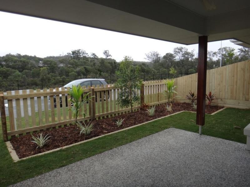 17 Damian Leeding Way, Upper Coomera QLD 4209