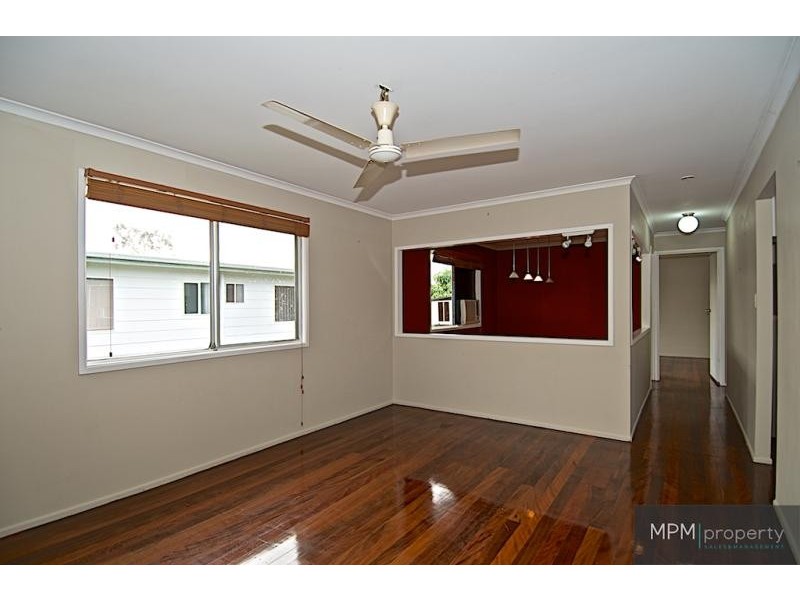 7 Hepworth  St, Arundel QLD 4214