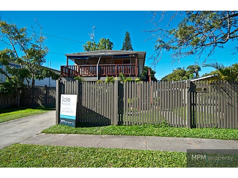 7 Hepworth  St, Arundel QLD 4214