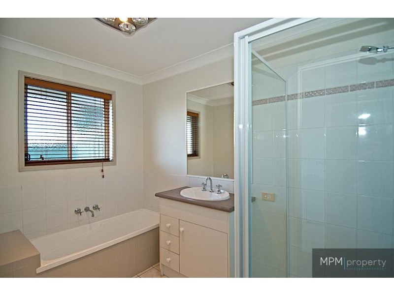 38 Driftwood Pl, Parkwood QLD 4214