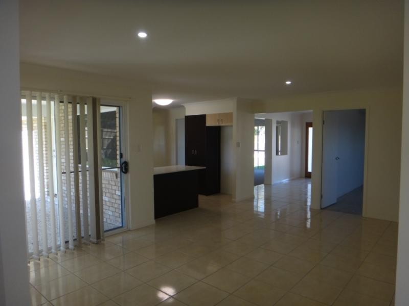 4 Finley St, Beaudesert QLD 4285
