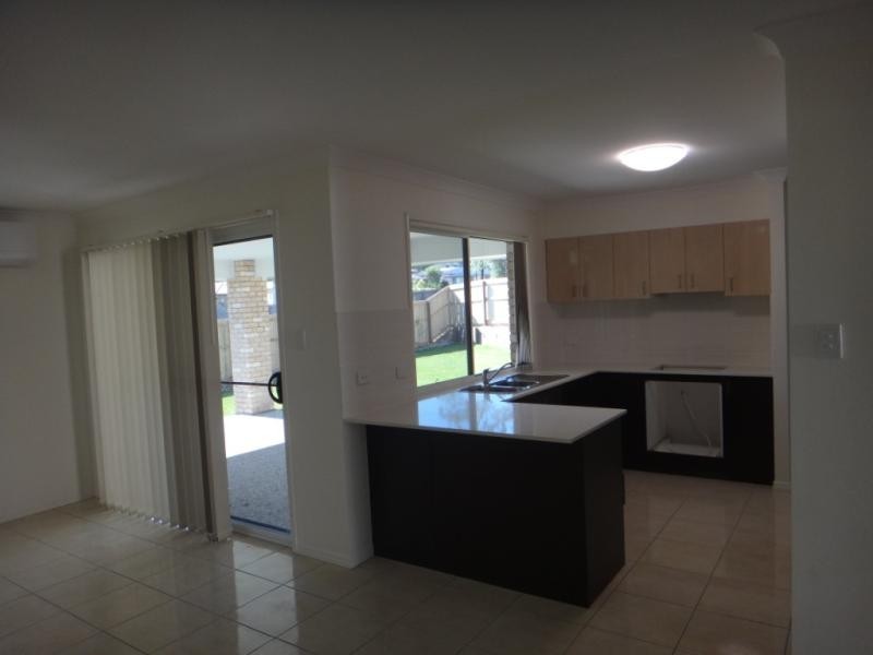 4 Finley St, Beaudesert QLD 4285