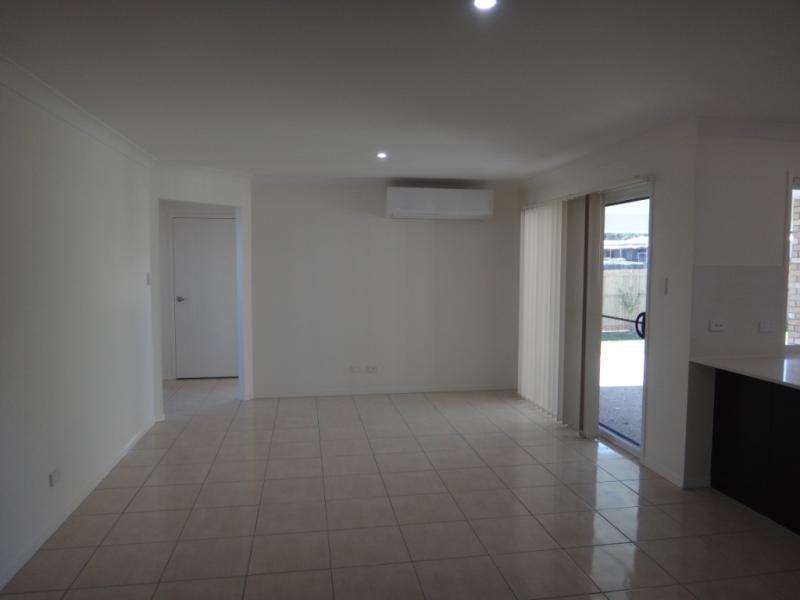 4 Finley St, Beaudesert QLD 4285