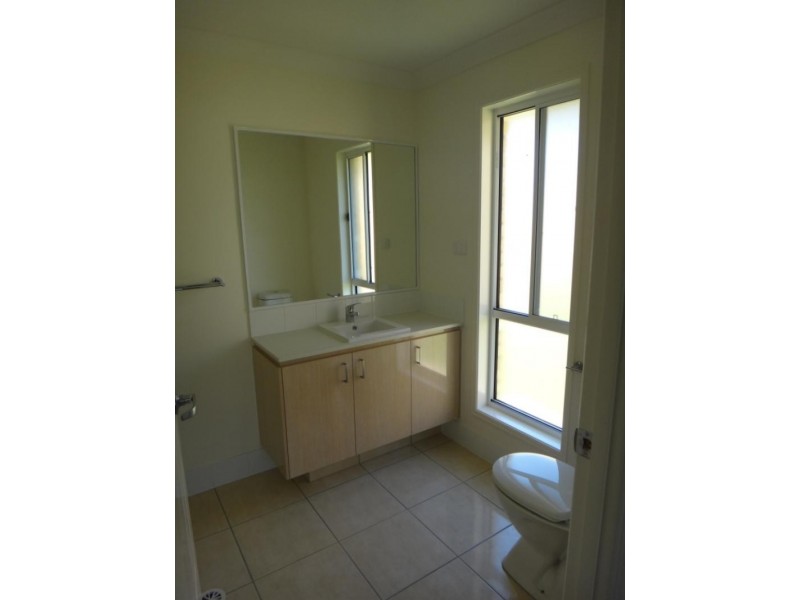 4 Finley St, Beaudesert QLD 4285