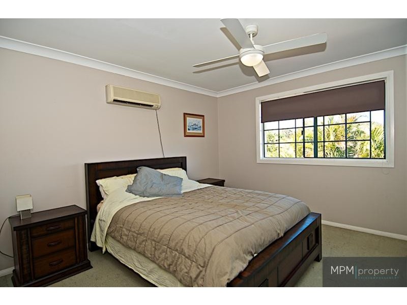 15 Maltravers Dr, Arundel QLD 4214