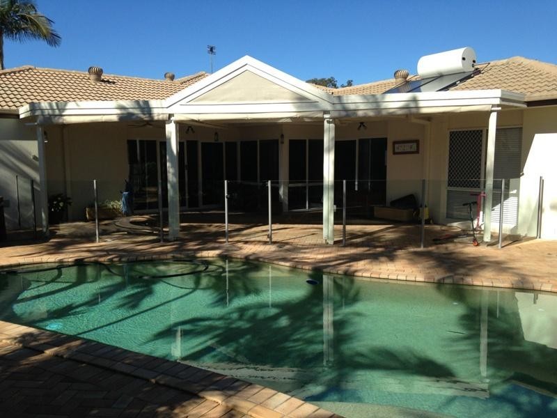 26 Pearson Cl, Arundel QLD 4214