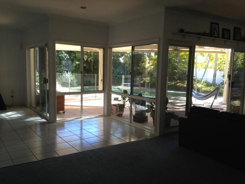 26 Pearson Cl, Arundel QLD 4214