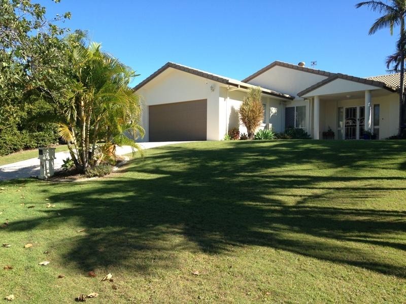 26 Pearson Cl, Arundel QLD 4214