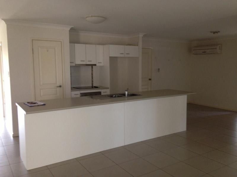 42 Ashmore Cl, Marsden QLD 4132
