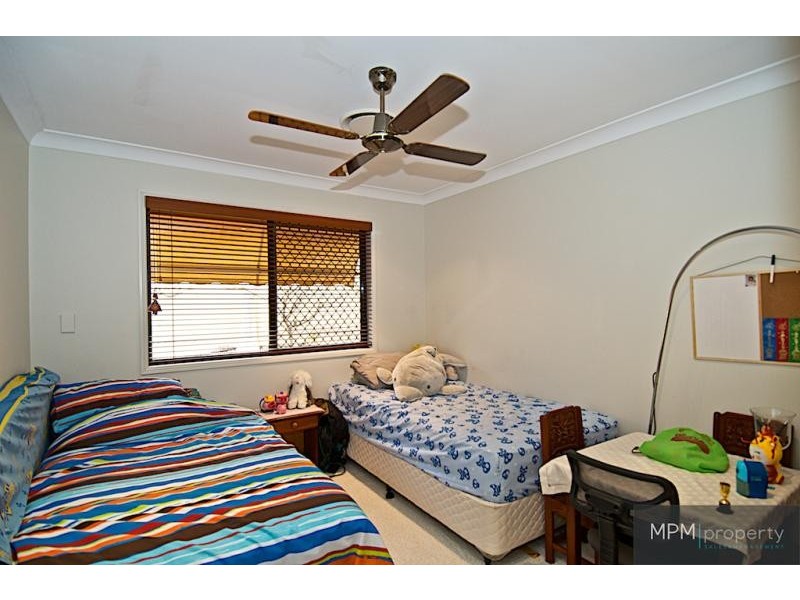 26 Petworth  Ct, Arundel QLD 4214