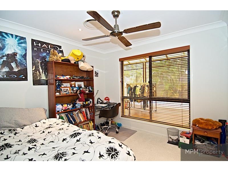 26 Petworth  Ct, Arundel QLD 4214