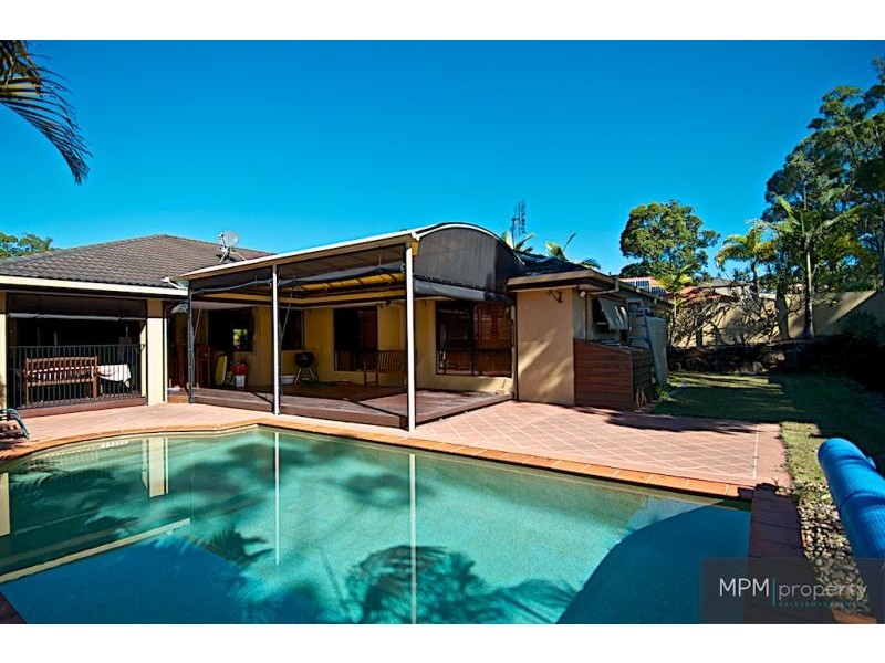 26 Petworth  Ct, Arundel QLD 4214