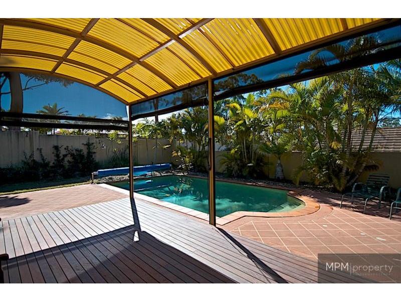 26 Petworth  Ct, Arundel QLD 4214