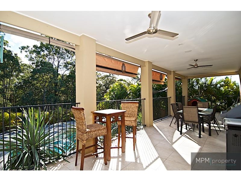 11 Leeds Cl, Arundel QLD 4214