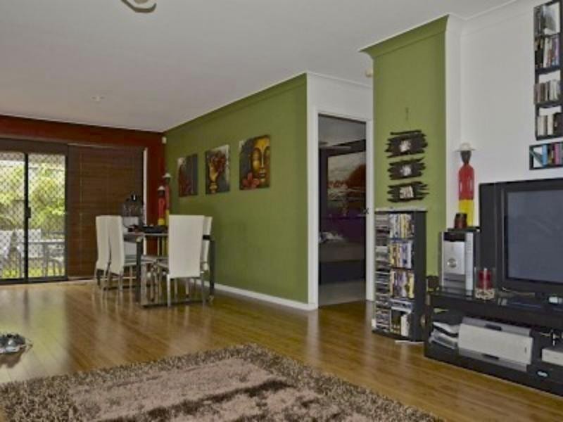 3/24 Amsonia Ct, Arundel QLD 4214