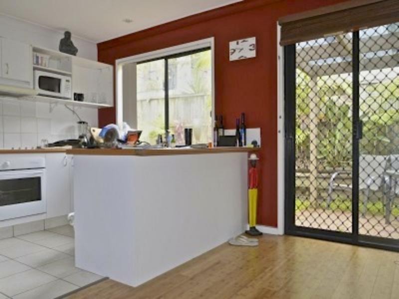 3/24 Amsonia Ct, Arundel QLD 4214