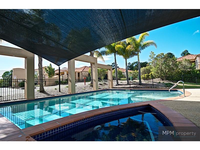 3/24 Amsonia Ct, Arundel QLD 4214