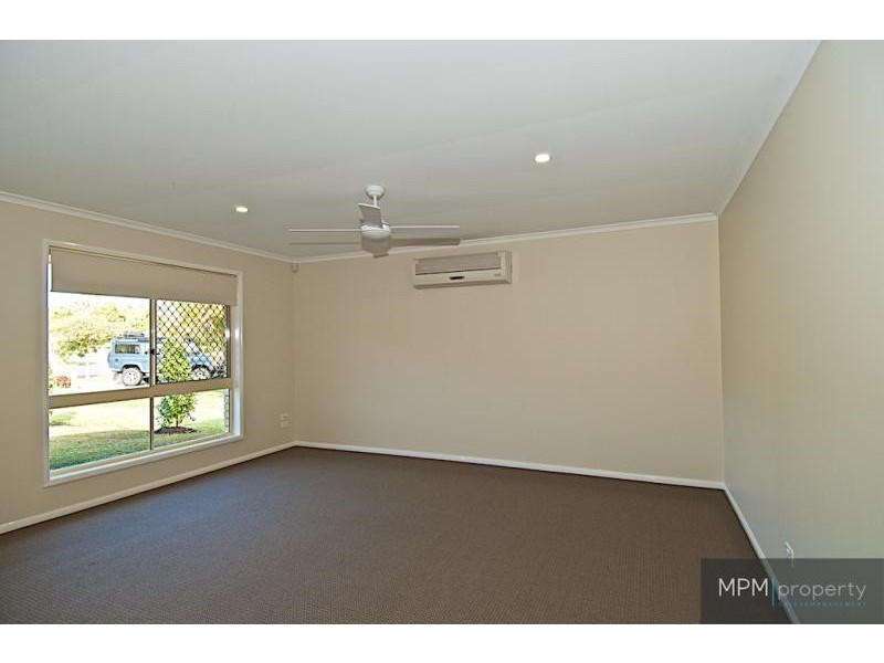 42 Lucille Ball Pl, Parkwood QLD 4214